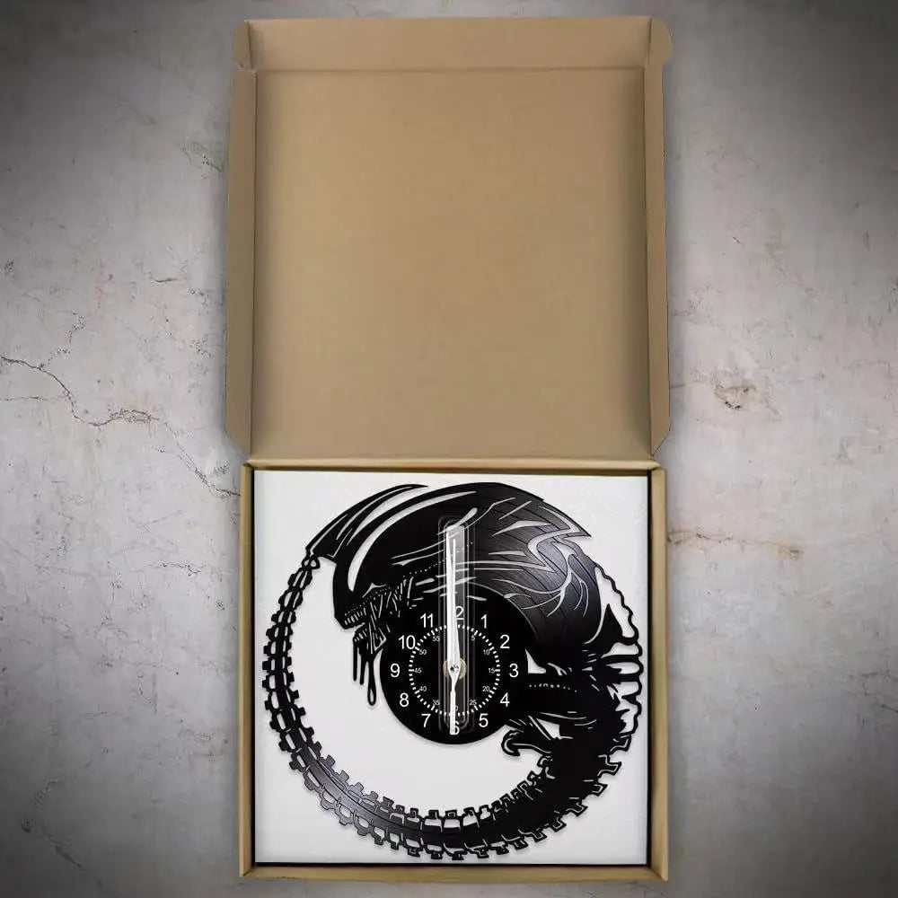 Zegar Xenomorf