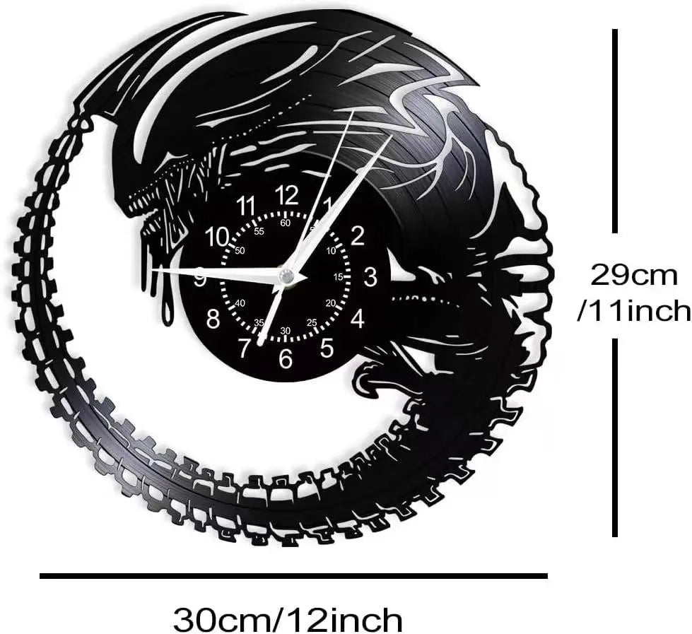 Zegar Xenomorf